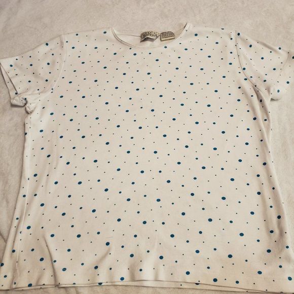 Basic Editions Polka Dot Tee - Picture 1 of 2